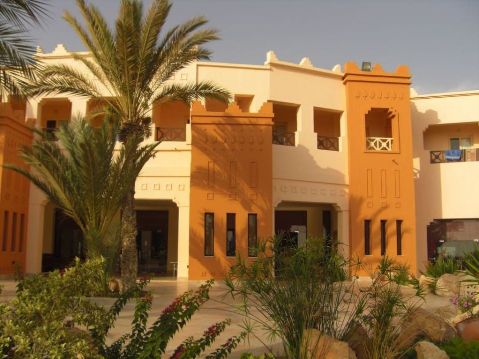 Hotelansicht vom Pool Vincci Safira Palms