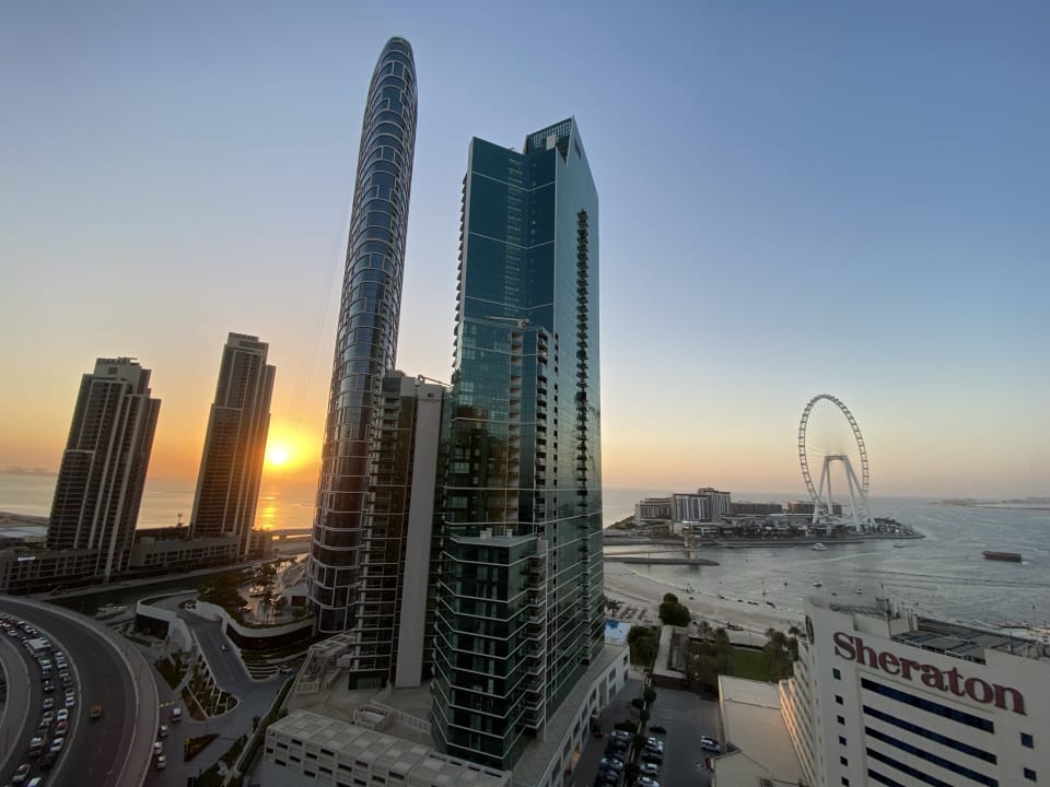 Ausblick Ramada Hotel and Suites by Wyndham Dubai JBR