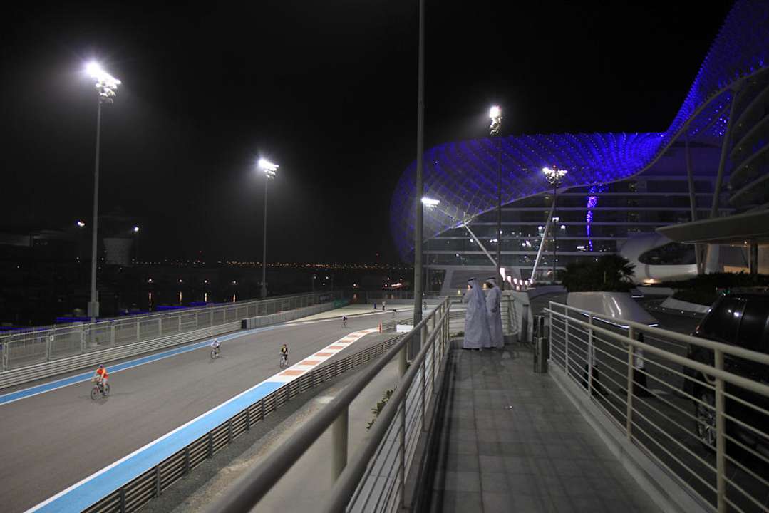 Formel 1 Rennstrecke W Abu Dhabi - Yas Island