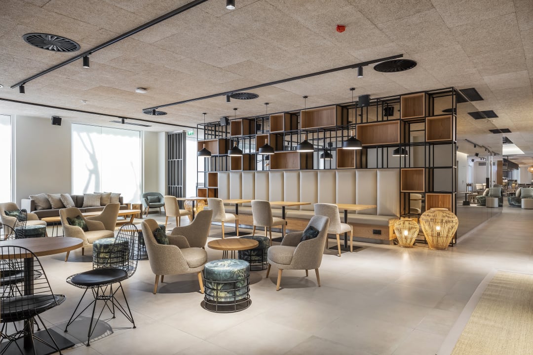 Lobby The Patio Suite Hotel