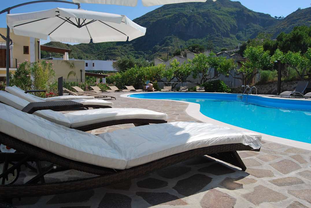 9 Villa Saraceno