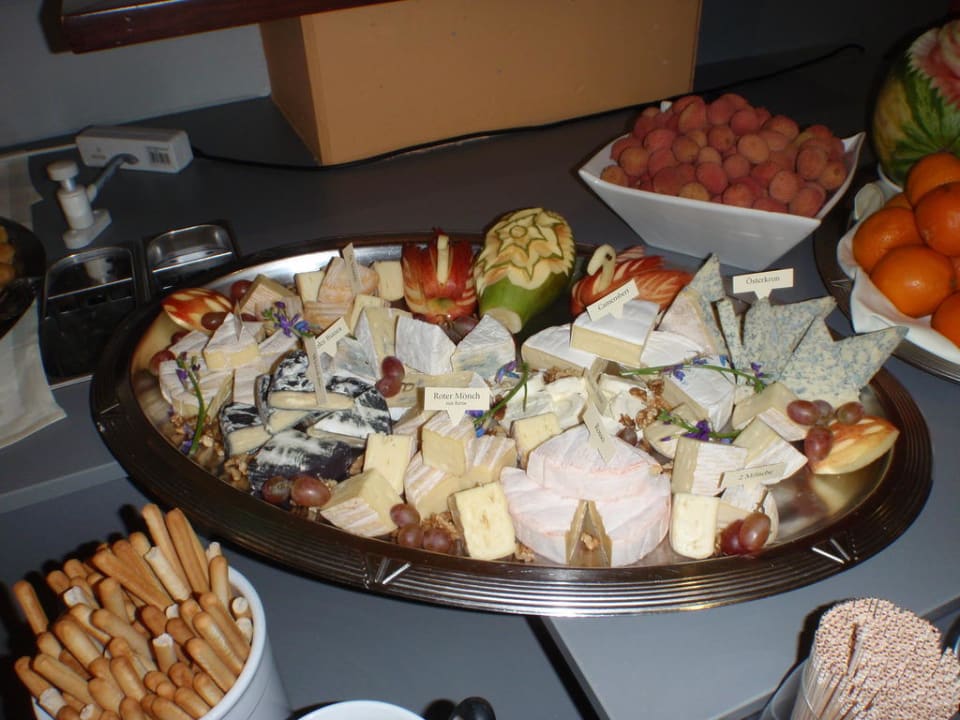 Buffet All In Red Thermenhotel