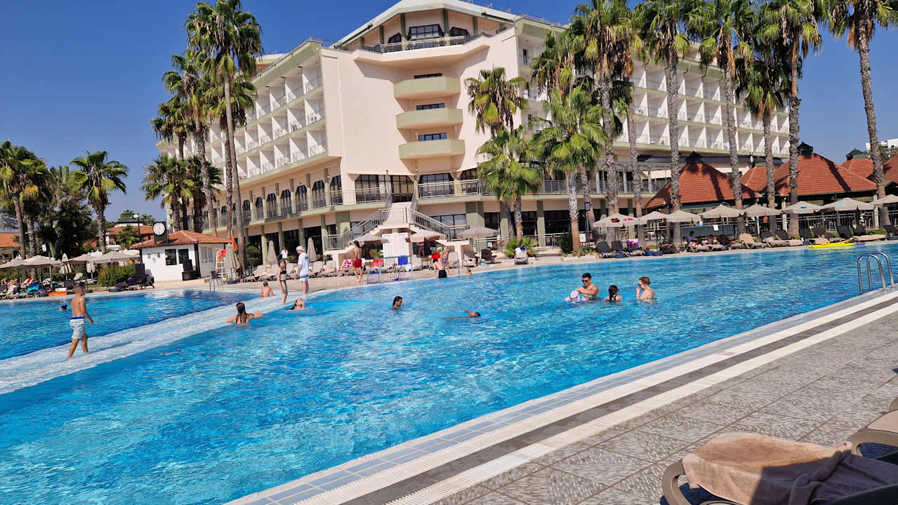 Außenansicht Adora Hotel & Resort