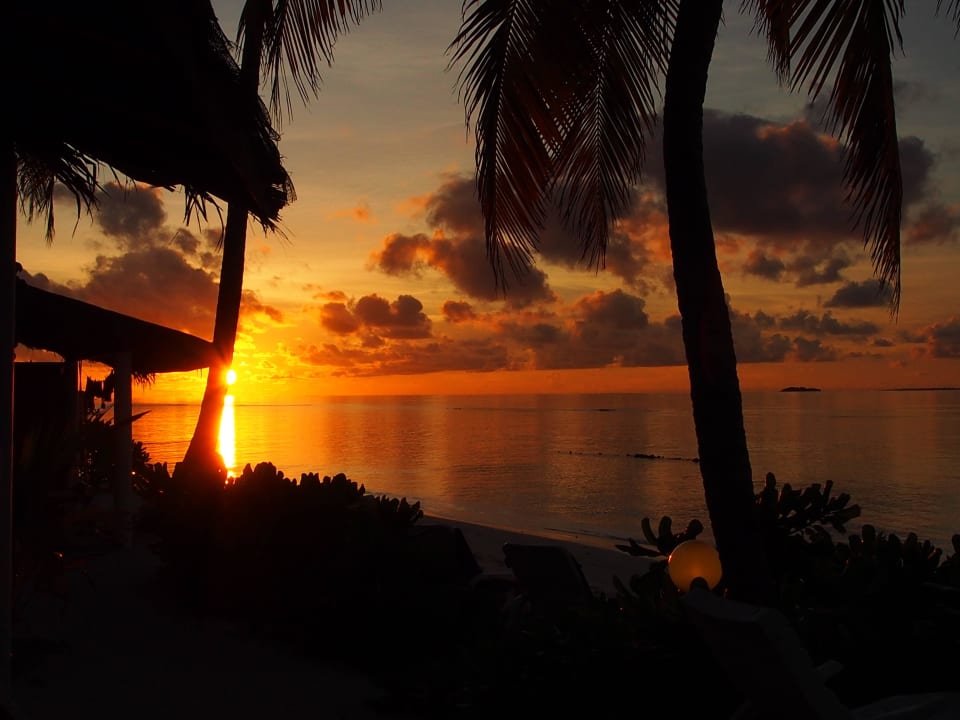 Sonnenuntergänge vom Feinsten Angaga Island Resort