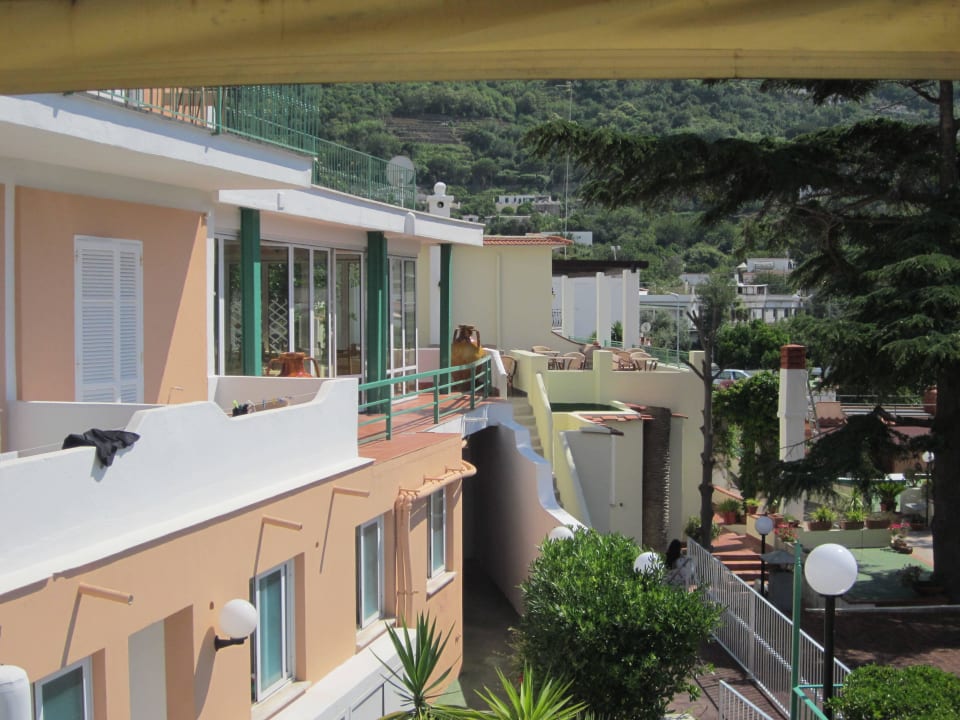 Einblicke & Ausblicke ...  Hotel La Pergola & Villa Flavio Ischia