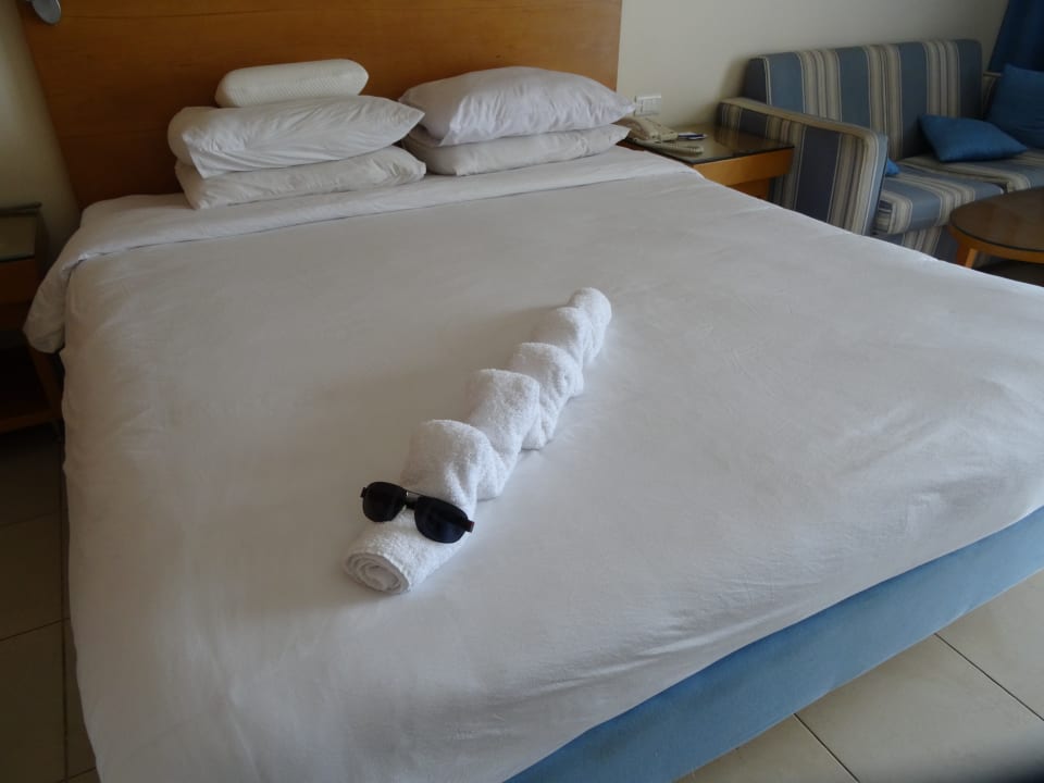 Zimmer Parrotel Beach Resort