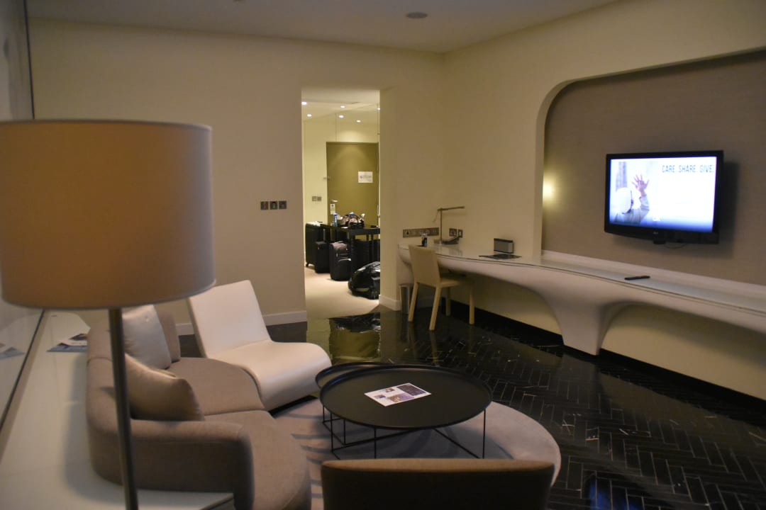 Zimmer W Abu Dhabi - Yas Island