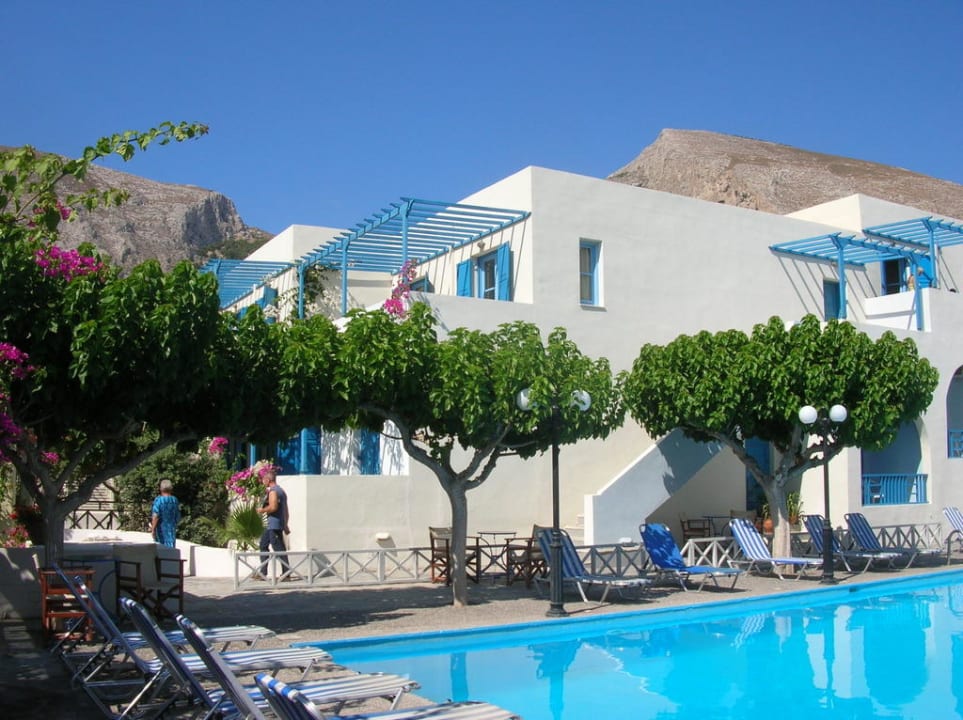 Blick vom Pool auf unseren Balkon RK Beach Hotel
