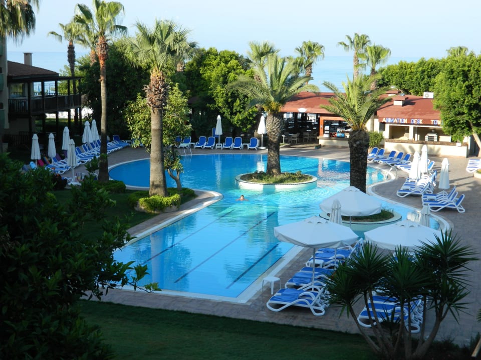 Am Morgen von der Terrasse Hotel Grand Side