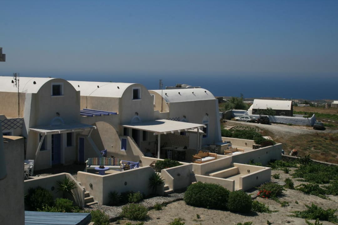 Die Häuser von der Terrassenseite Aegagros Caldera Houses
