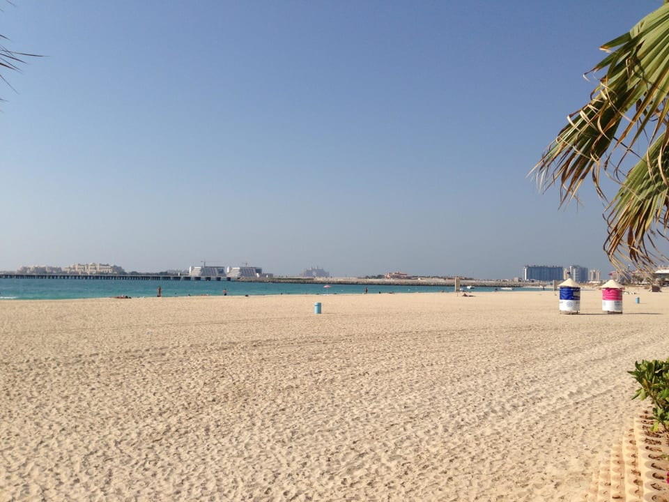 Strand  The Ritz-Carlton, Dubai