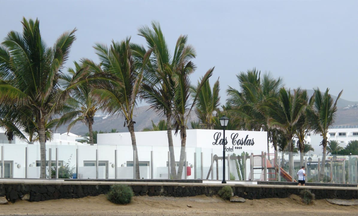 Blick vom Strand Hotel Las Costas