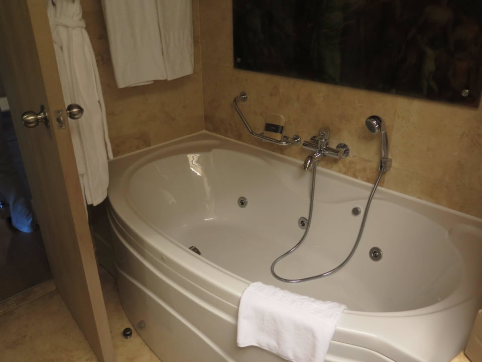 Wanne Gloria Serenity Resort