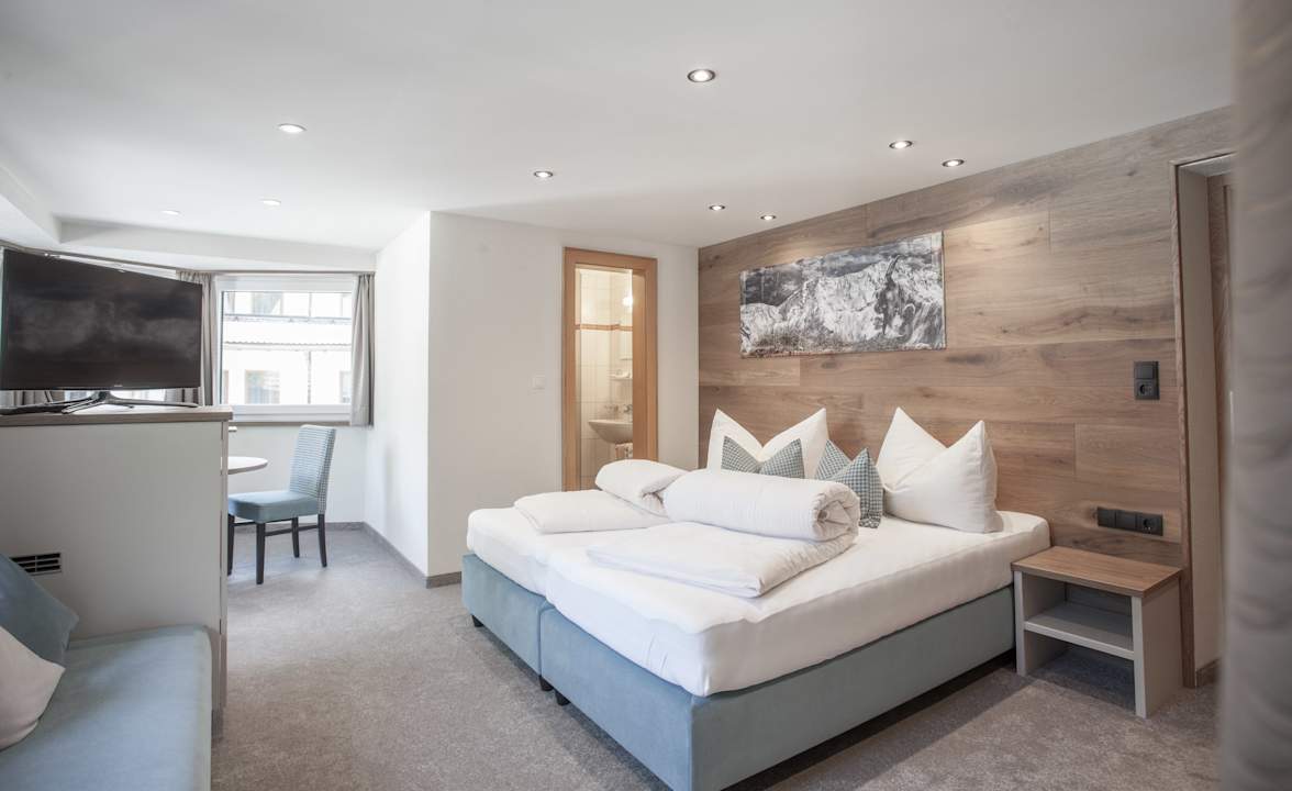 Zimmer Hotel Garni Ötztal ROOMS & APARTS