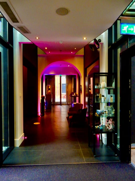 "Eingangsbereich" Hotel Het Arresthuis (Roermond) • HolidayCheck (Limburg Niederlande)