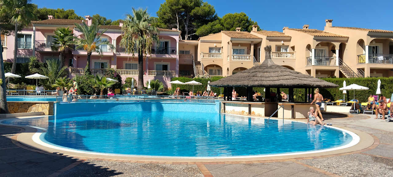 Pool R2 Lago Playa Park