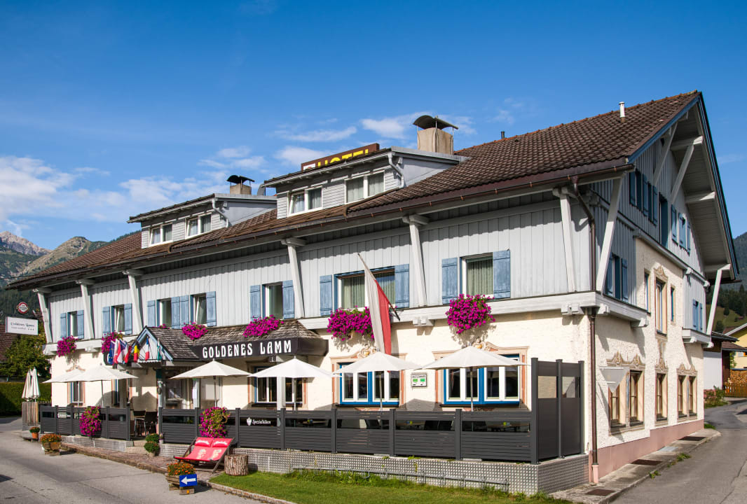 Außenansicht Hotel-Gasthof Goldenes Lamm