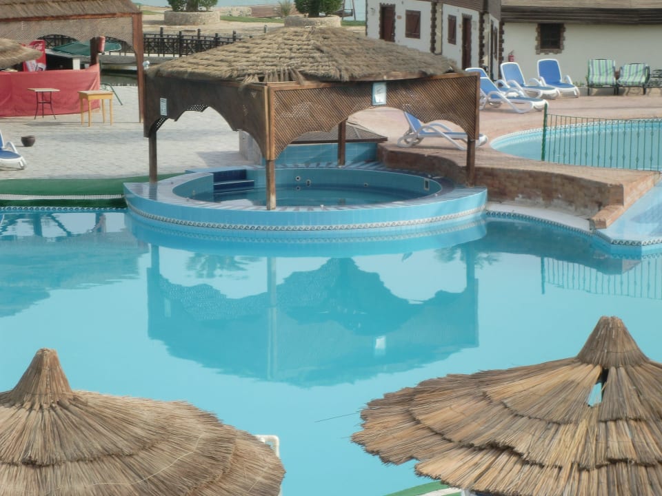 Pool & Jakuzzi Panorama Bungalows Resort El Gouna