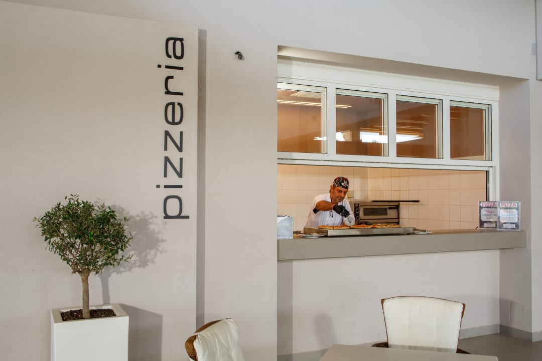 Gastro Anissa Beach & Village