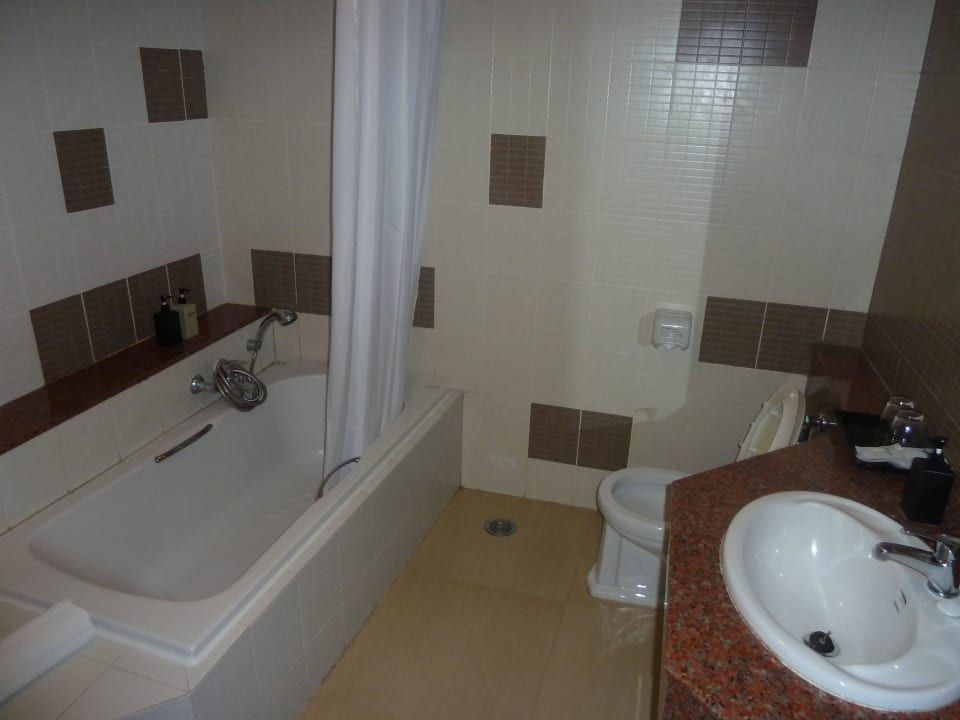 Bad/Toilette Hotel Long Beach Cha Am