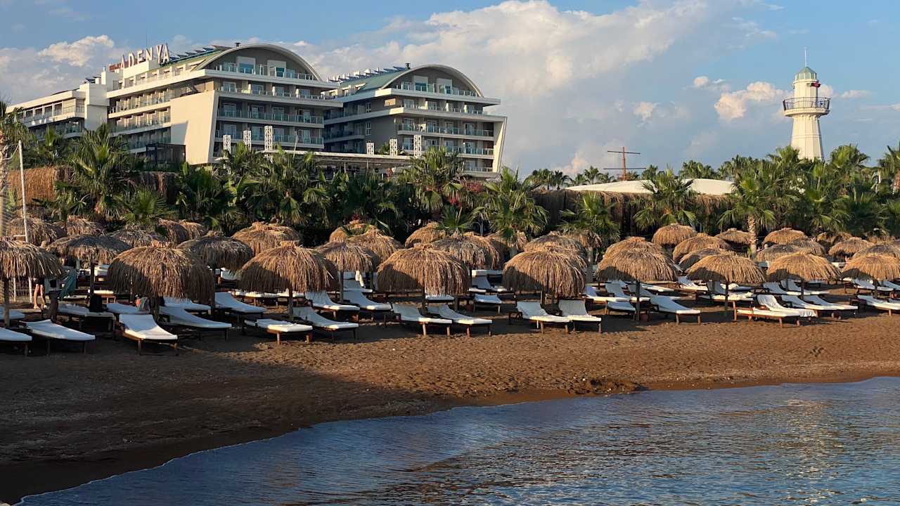 Strand Rubi Platinum Sign