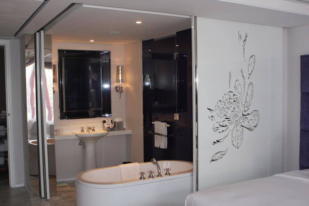 Badewanne mitten im Zimmer Hua Chang Heritage Hotel