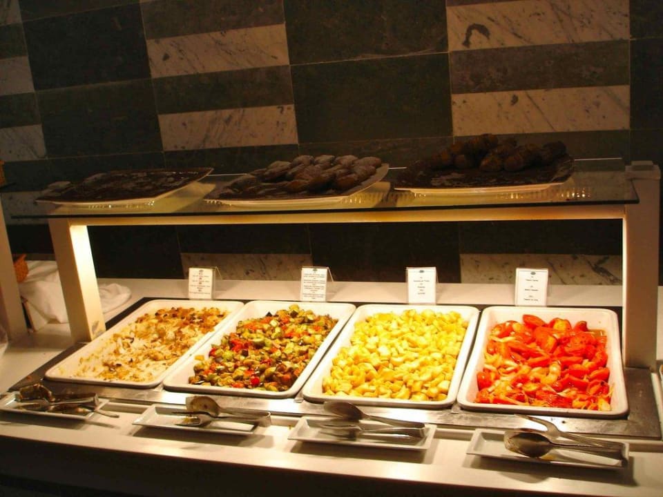 Buffet The Orangers Beach Resort and Bungalows