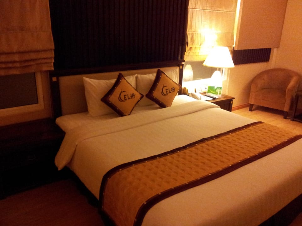 Kingsizebett Hotel Celia Hanoi