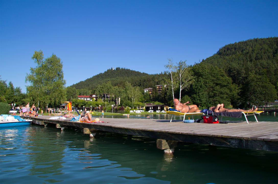 Strand Apartments Jesse