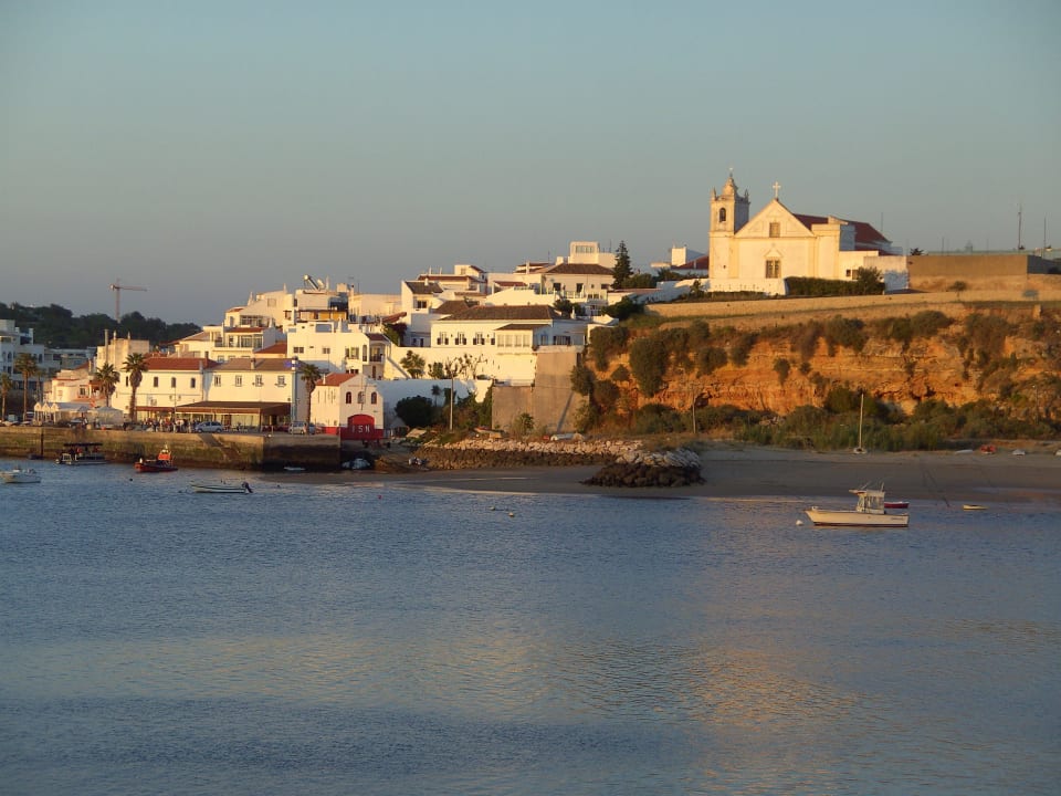 Ausblick auf die andere Flußseite NH Marina Portimão Resort