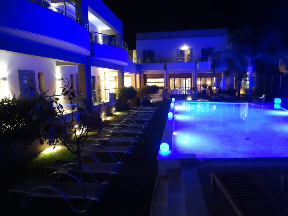 Pool Libyan Princess