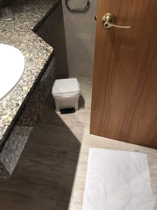 Zimmer Hotel & Appartements Leman