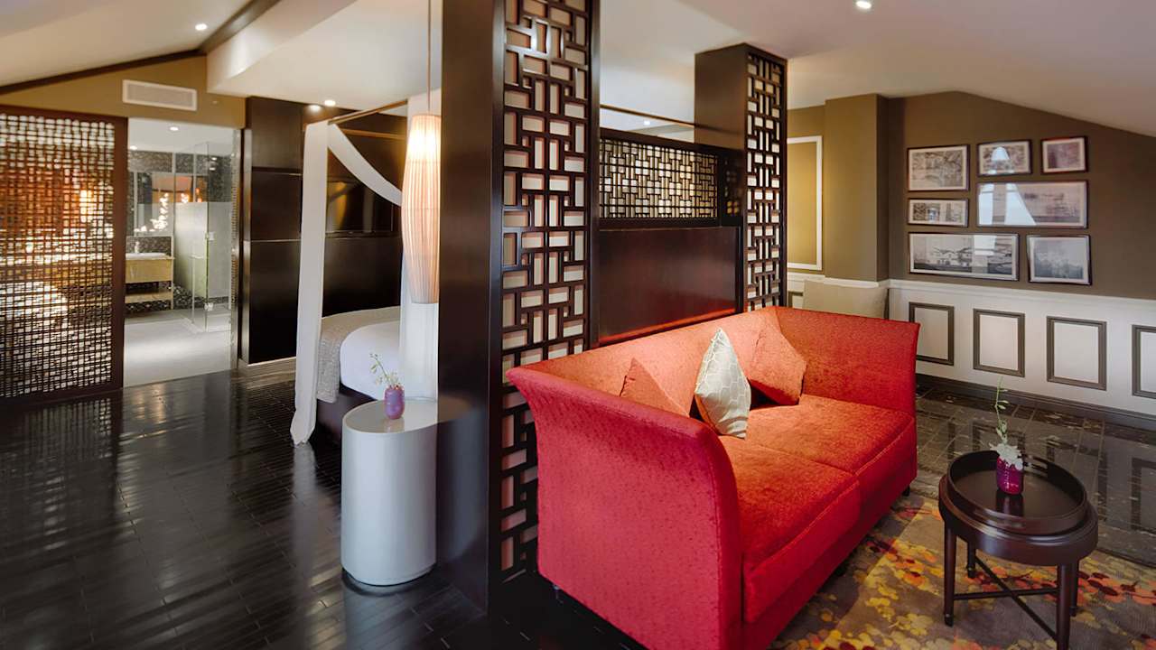 Deluxe Suite Hotel Royal Hoi An - MGallery Collection