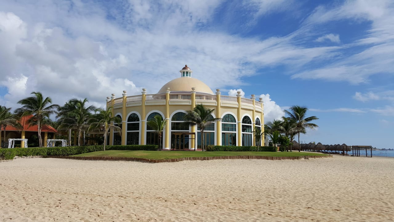 Das Strandrestaurant JOIA Paraiso by Iberostar