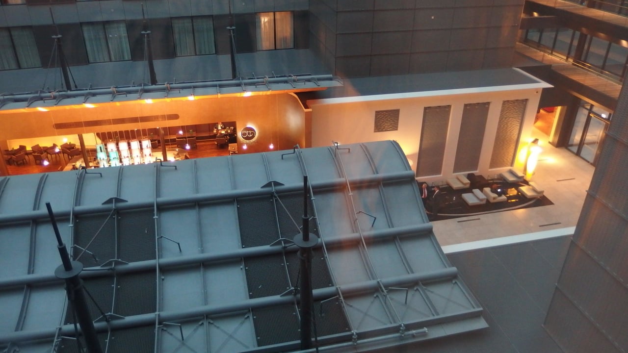 Innenhof Hilton Frankfurt Airport
