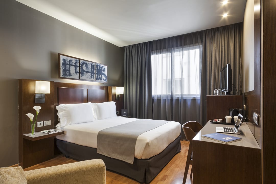 Zimmer Acta Atrium Palace