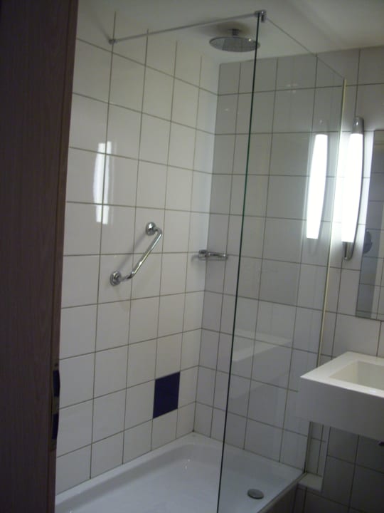 Zimmer Hotel Park Inn by Radisson Cardiff North