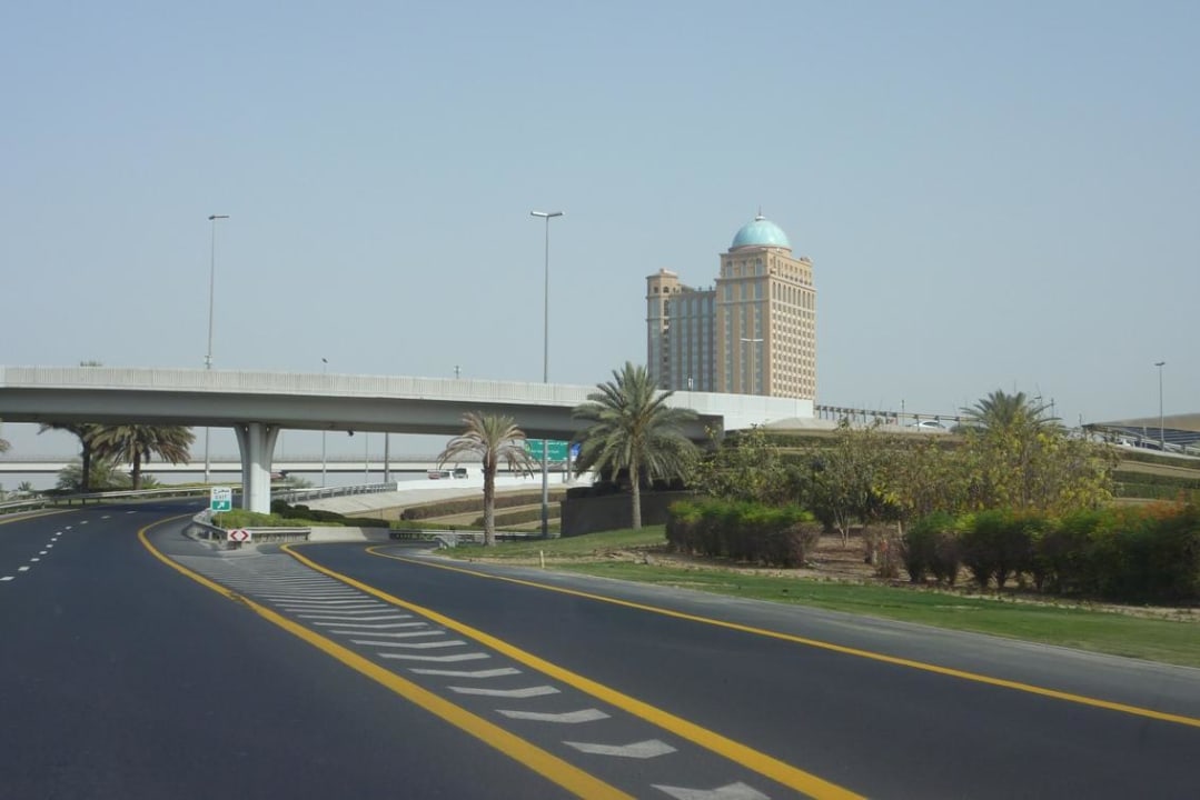 Zufahrt Hotel Sheraton Dubai Mall Of The Emirates