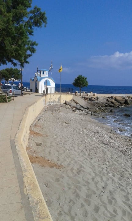 Plaża przed hotelem NEMA Design Hotel & Spa (Adults Only)