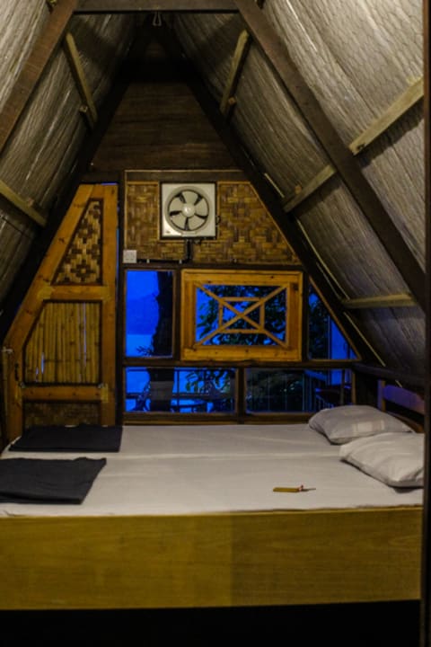 Innennansicht der Hütte Hotel Belum Rainforest Resort