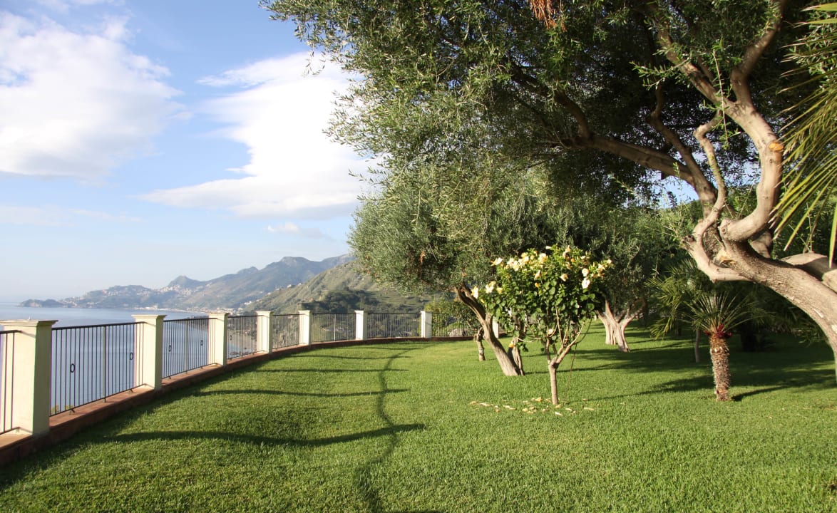 Gartenanlage Capo dei Greci Taormina Coast Resort Hotel & Spa