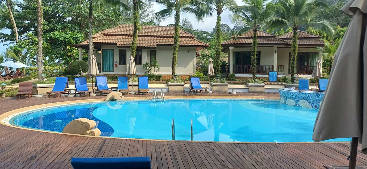 Pool Khao Lak Bayfront Resort