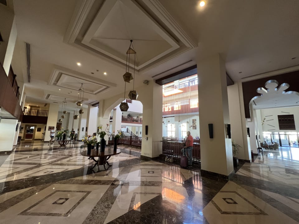 Lobby Steigenberger Aqua Magic