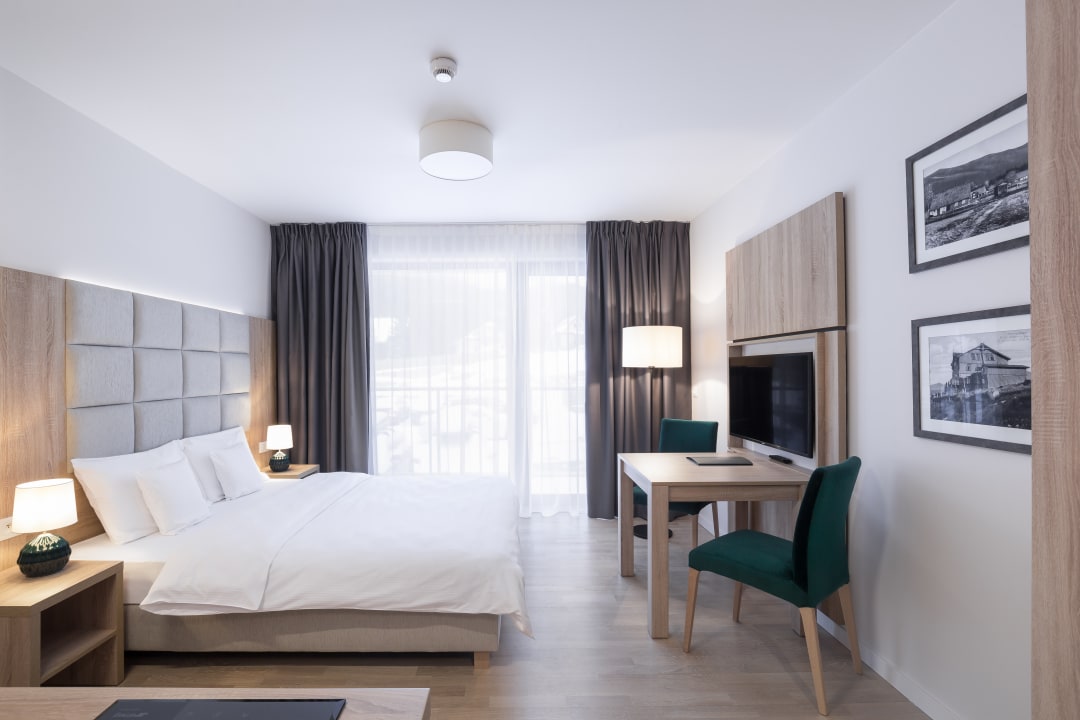 Zimmer Green Apartments