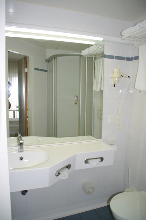 Bad IntercityHotel Hamburg-Altona