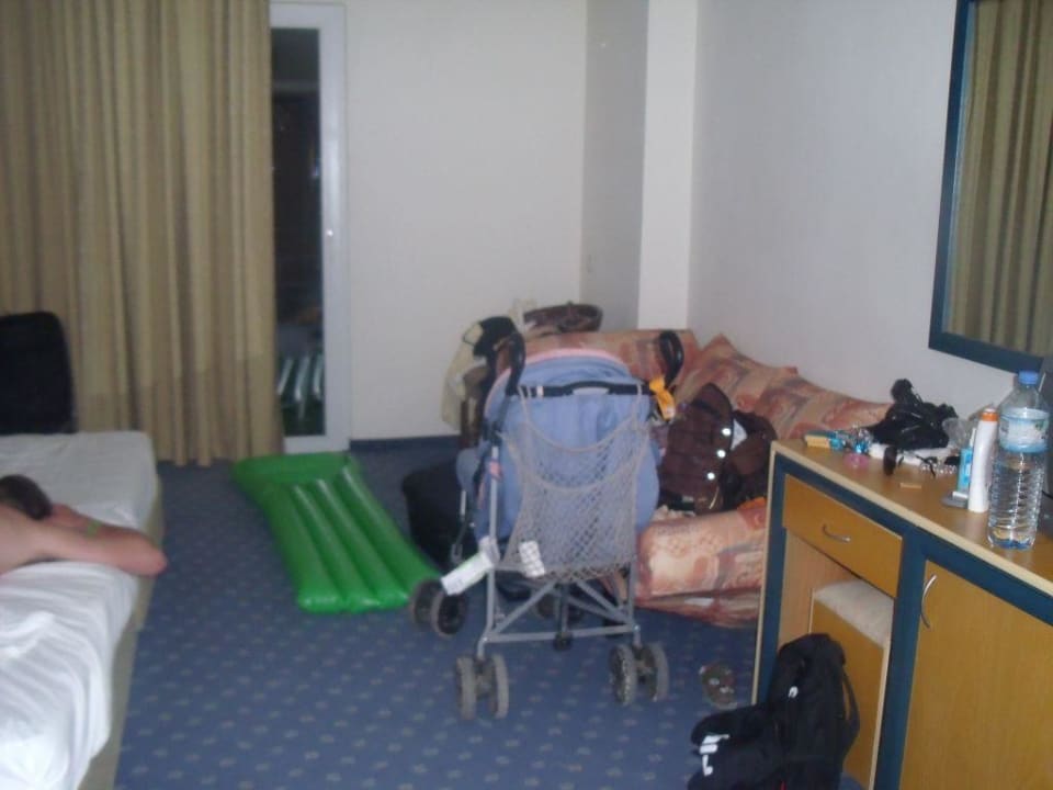 großes Zimmer Seaden Corolla Hotel