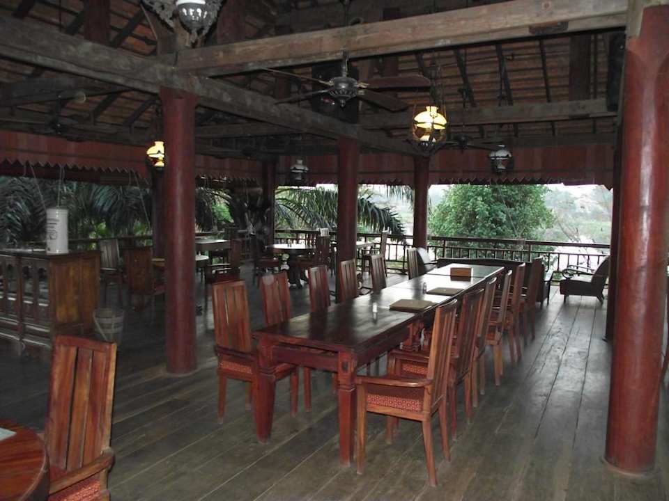 Blick ins Restaurant Hotel Terres Rouges Lodge