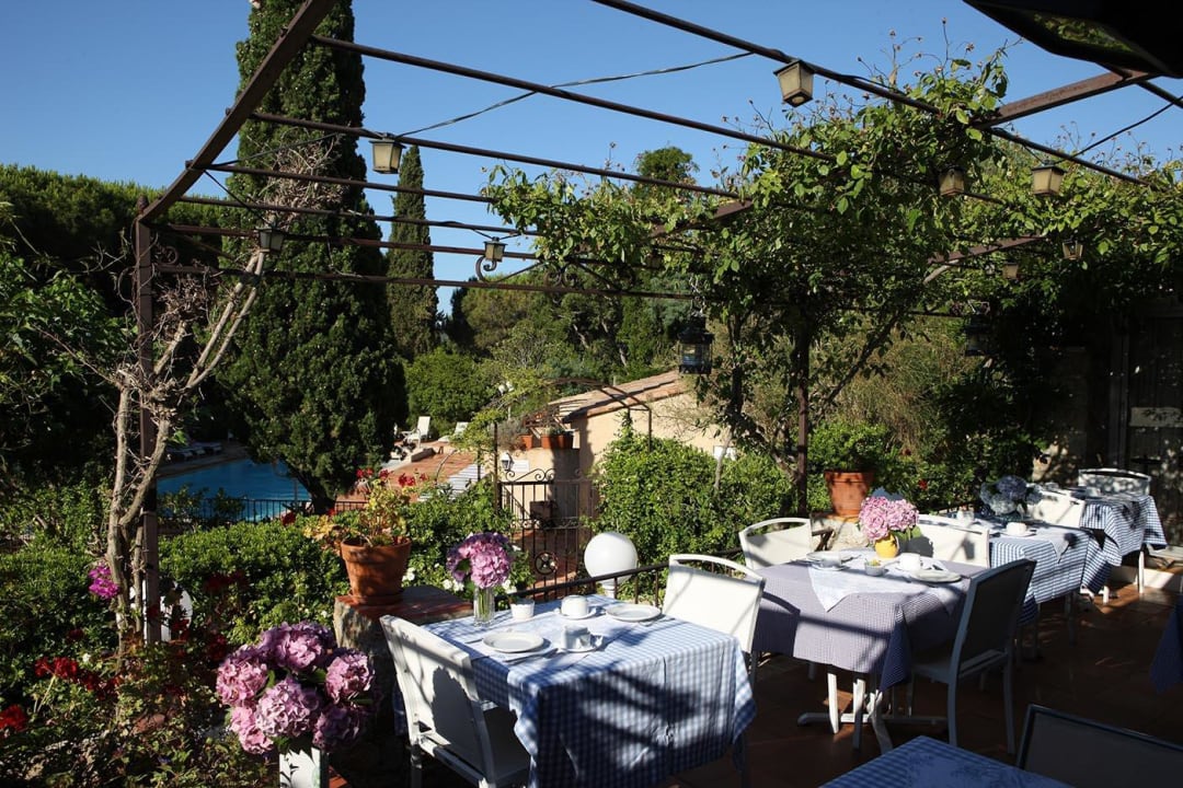 Terrasse Hotel La Ferme D'Augustin