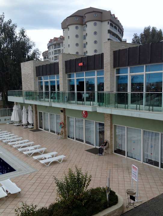 Die beiden Restaurants Sealife Buket Resort & Beach