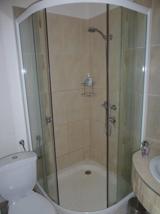 Badezimmer (etwas eng) Hotel Unicornis